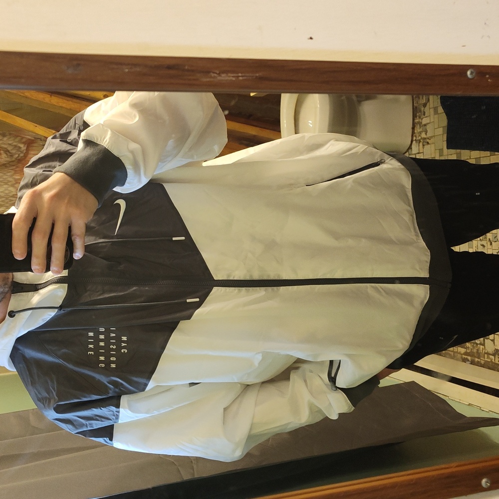Nike running division windrunner jacket